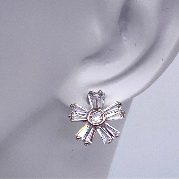 Kenneth Jay Lane Jewelry - NWT Kenneth Jay Lane Baguette Flower Earrings